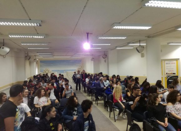 Libertà di pensiero e social network – Incontro con gli studenti a Cittanova (RC)